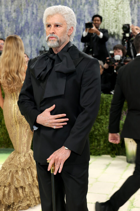 Bad Bunny: O Renascimento Enigmático no MET Gala 2026
